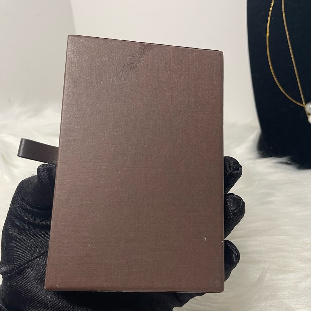 Authentic LV Box (Small) - Picture 3 of 5
